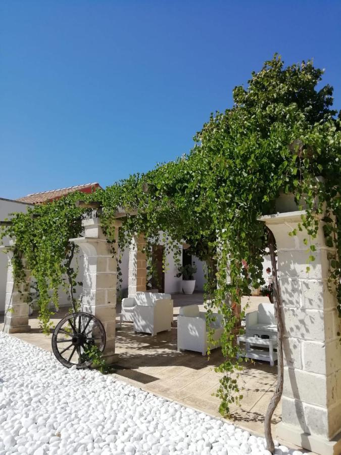 ウッジャーノ・ラ・キエーザ Il Giardino Del Tiglio Bed & Breakfast エクステリア 写真