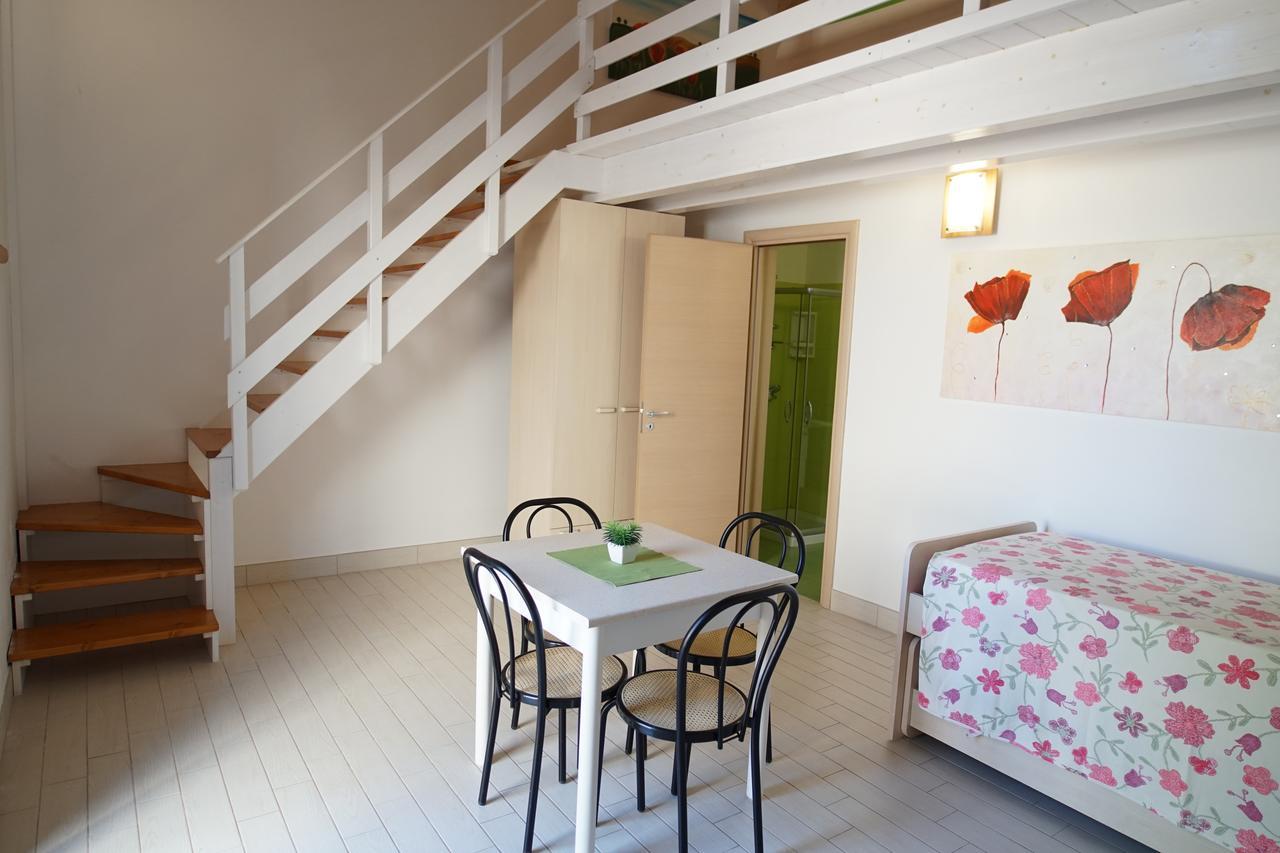 ウッジャーノ・ラ・キエーザ Il Giardino Del Tiglio Bed & Breakfast エクステリア 写真
